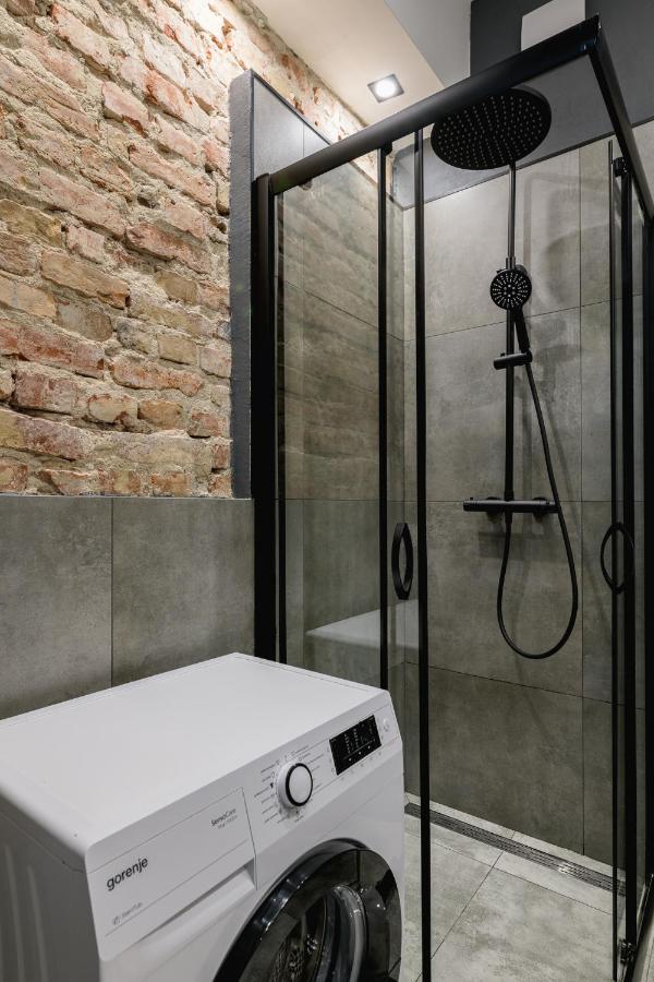 Oomph Warsaw Nowy Swiat Apartment Exterior photo